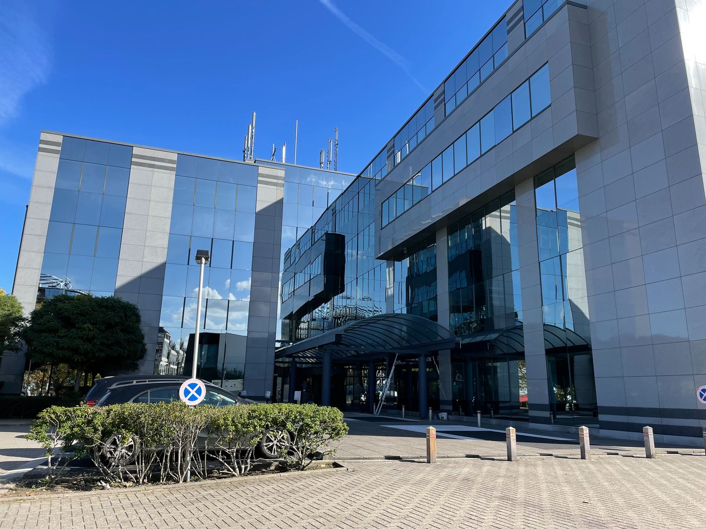 400 m² de bureaux haut de gamme près de l'E40 - photo 4