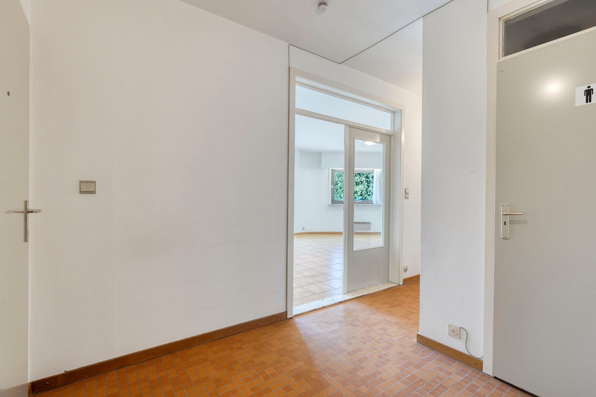Apartment for sale with 2 rooms, terrace and garage in Ypres - photo 3