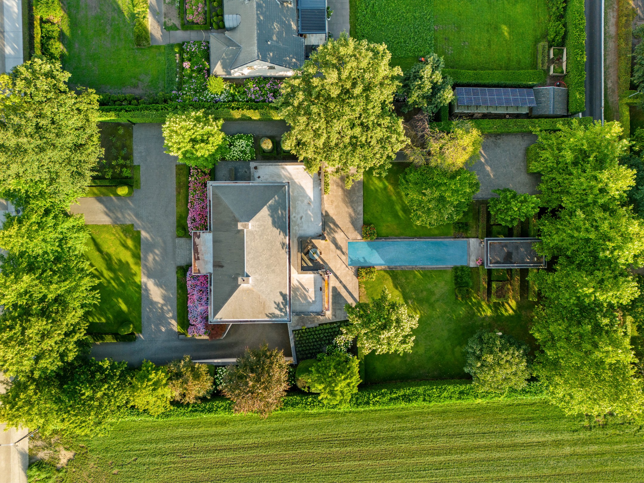 Timeless villa on 3,187 m² near the Dutch border in Weelde - photo 4