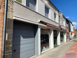 Gebouw voor gemengd gebruik te koop in Leuven/Wilsele waar wonen en werken mogelijk is.Dit gebouw heeft reeds een lange geschiedenis. Ooit was het...