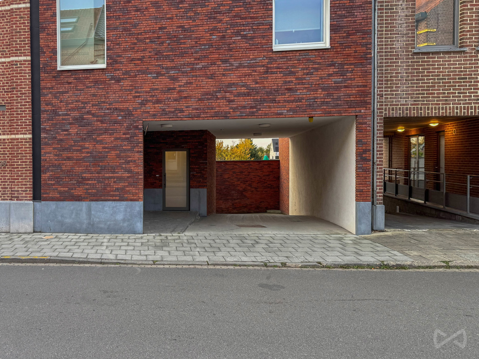 Veilige, overdekte staanplaats in Kessel-Lo - foto 2