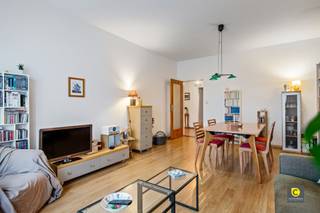 <p><span>Bright 2 bedroom apartment with 2 terraces at Pulhof!</span></p><p><span>This spacious and characterful apartment is located on the</span><span><sup>1st</sup></span><span> floor of a small and well-maintained building. With an absolutely prime location in the renowned and widely sought after Pulhof neighborhood, it is pleasant, quiet and quality living. Here you can enjoy both green surroundings as well as the proximity to the vibrant city life. Stores, parks, schools, sports facilities, public transport and important access roads are only a stone's throw away. Are you looking for a nice apartment for your own occupation or for a good, carefree investment (currently rented out). Do not miss this unique opportunity!</span></p><p><span> </span></p><p><span>Entrance hall, toilet, living space &amp; kitchen:</span></p><p><span>You enter the apartment through the entrance hall with security door, videophone and ample space to house a checkroom. The hall also houses a separate toilet with hand-washer. The cozy living space on full-wood parquet lends itself to any interior and has large windows (HR 2012) that create a beautiful natural light. Combined with the high ceilings, it highlights the feeling of space. Adjacent is the kitchen equipped with an electric stove with oven, range hood, dishwasher, double sink and connection for washing machine. Future-oriented, opening the kitchen is certainly one of the possibilities. </span></p><p><span> </span></p><p><span>Night hall, storage room, bedrooms &amp; bathroom:</span></p><p><span>The night hall includes a practical storage room with shelves and leads you to the bedrooms and bathroom. Both bedrooms are spacious (12.5m²) and are located at the even quieter rear of the building and overlook the greenery behind. The comfortable bathroom includes a bathtub/shower combination and washbasin with extra storage space. It is low-maintenance and ready to use, but could use some refurbishment in time.</span></p><p><span> </span></p><p><span>Terraces, basement &amp; garage box:</span></p><p><span>Through the kitchen you have access to a cozy front terrace. Also here is a built-in closet that provides additional storage space. On the larger terrace at the rear you can completely unwind after a busy working day or enjoy a delicious meal and/or a sparkling aperitif. A spacious and completely dry basement is included. A garage box with electric gate and front parking space can be optionally purchased, pure luxury and obviously a great added value.</span></p><p><span> </span></p><p><span>Additional assets:</span></p><p><span>- Top location in Pulhof</span></p><p><span>- 86m² cfr. EPC</span></p><p><span>- Partly HR++ glazing</span></p><p><span>- State of the building</span></p><p><span>- Roof insulation</span></p><p><span>- 2 terraces</span></p><p><span>- Low monthly charges</span></p><p><span>- Possibility garage box</span></p><p><span>- Basement</span></p><p><span> </span></p>