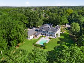 Landgoed Berkenberg is gelegen op een gunstige locatie nabij het centrum van 's-Gravenwezel, nabij de gekende golfclub Rinkven en omringd...