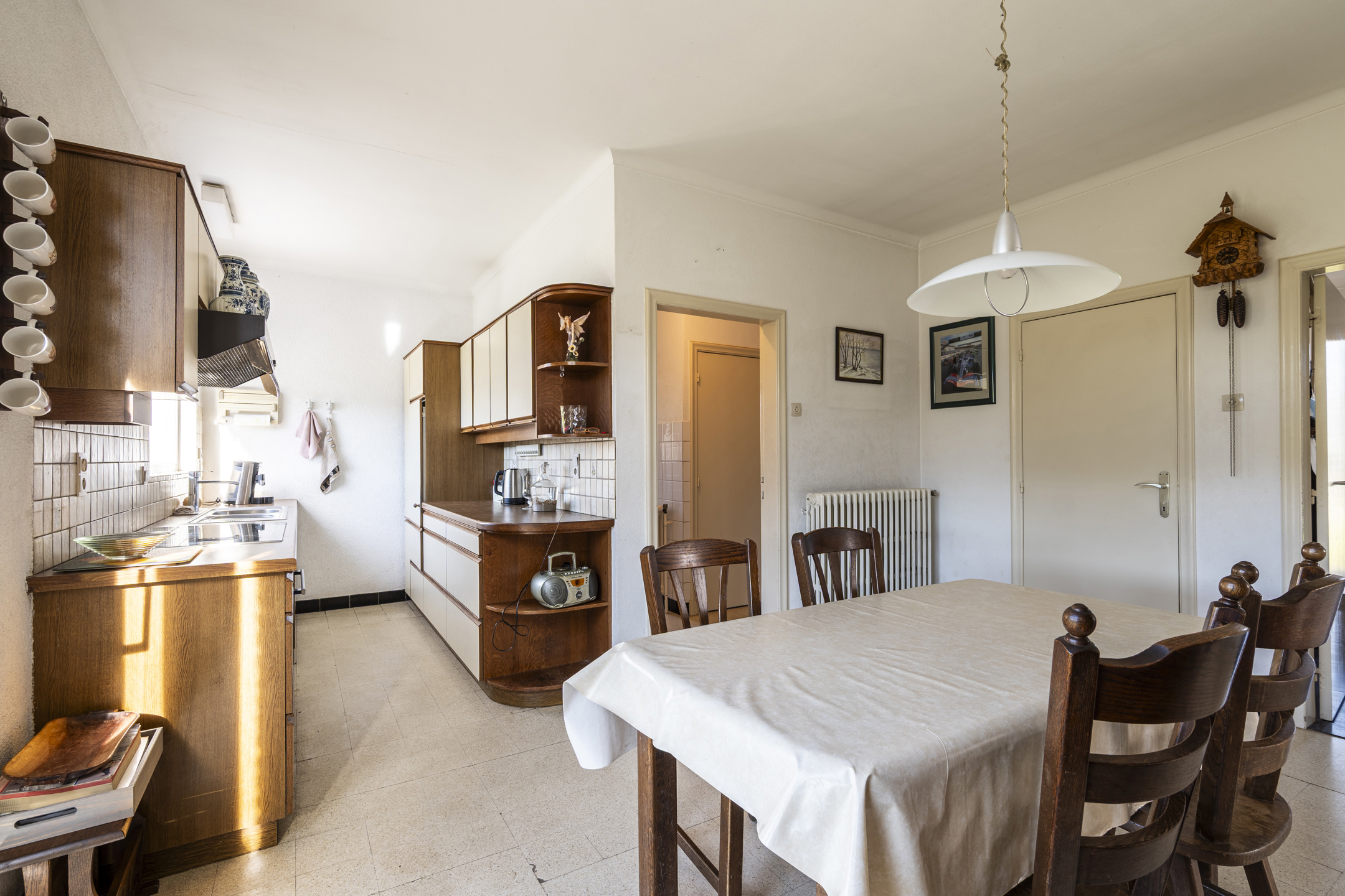 Vrijstaande woning met 4 slpk en 2 garages op 1.306m²  - foto 5