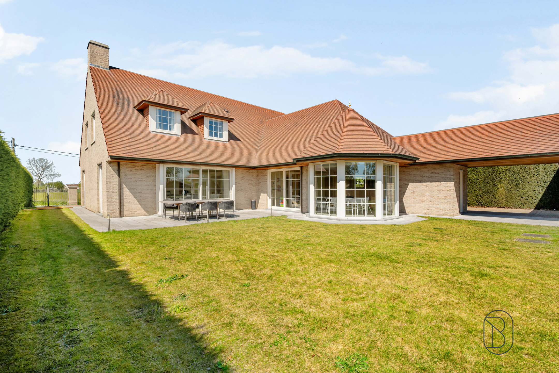 Perfect onderhouden grote villa op 3000m2.  - foto 4