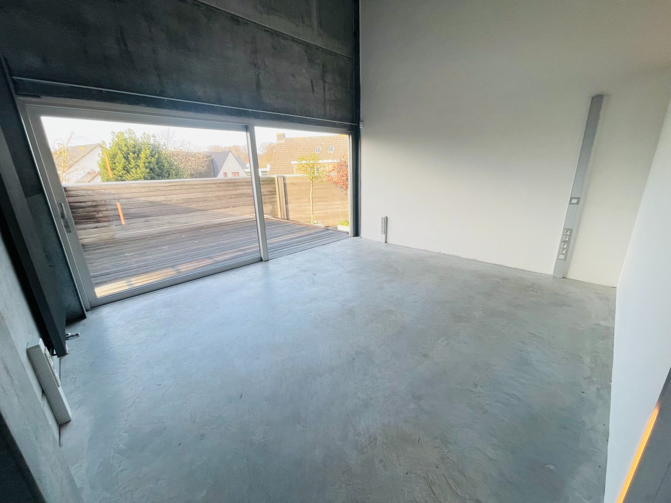 Sint- Andries, Exclusieve LOFT 150m2 met groot ZONNETERRAS 80 m² met alle privacy, 1 slaapkamer. - foto 4