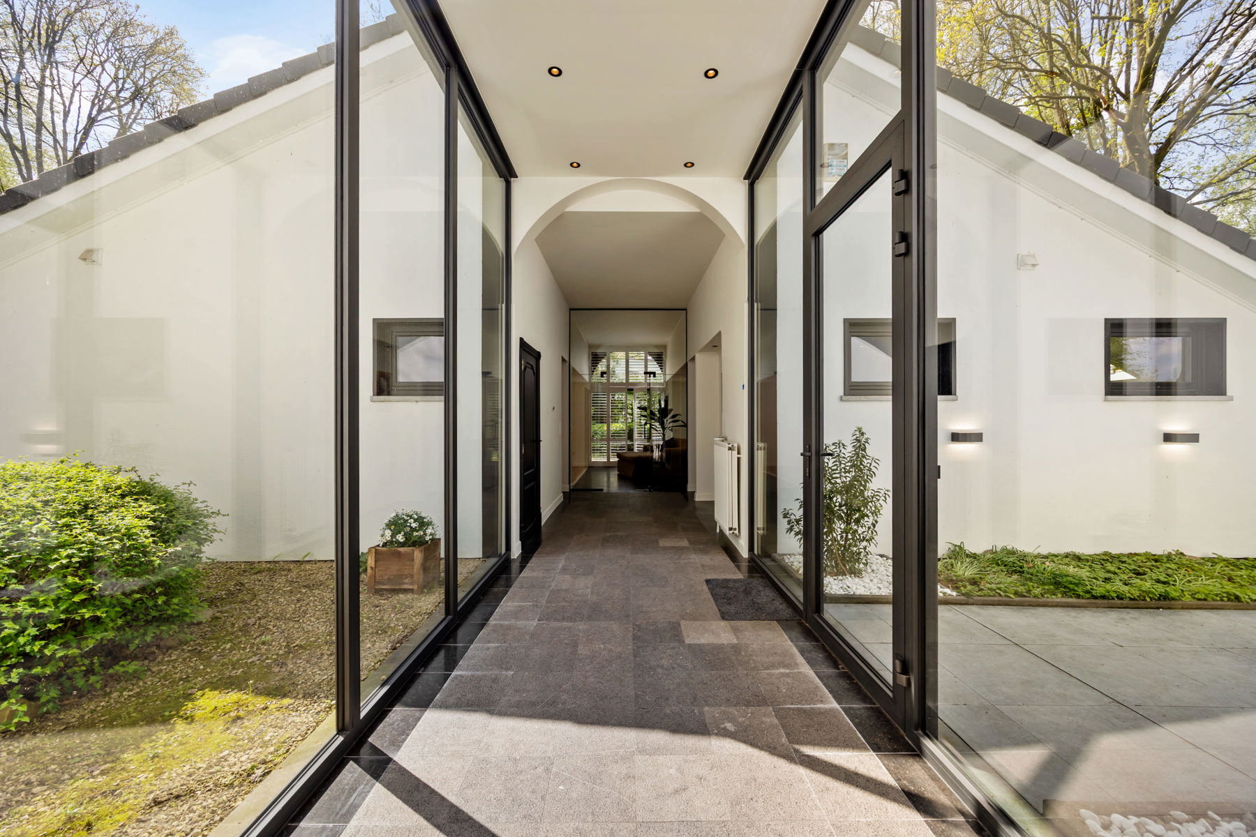 UNIEKE VILLA IN EEN OASE VAN RUST - foto 3