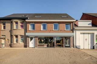 Commercial à vendre à Malle