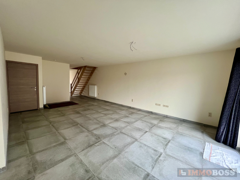 Kangoeroewoning (dubbele woning) met garage in het centrum van Ronse. - foto 4