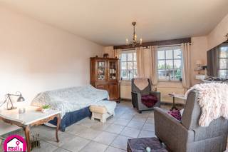 Te koop: rustig gelegen vrijstaande villa met zonnige tuin Deze charmante vrijstaande villa biedt alles wat je nodig hebt voor comfortabel...