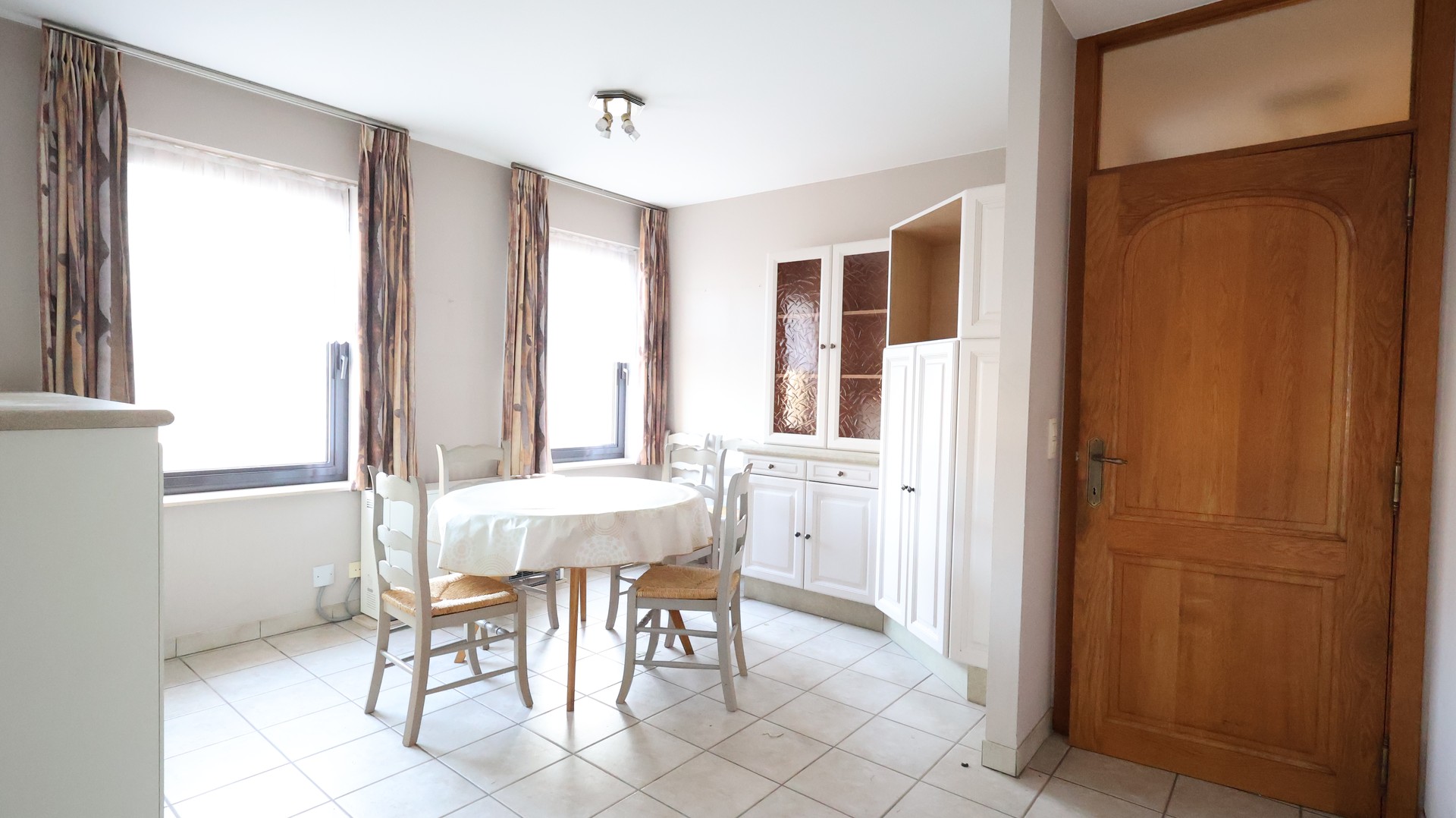 Gezellig en ruim appartement te huur in het centrum van Lichtervelde - foto 3