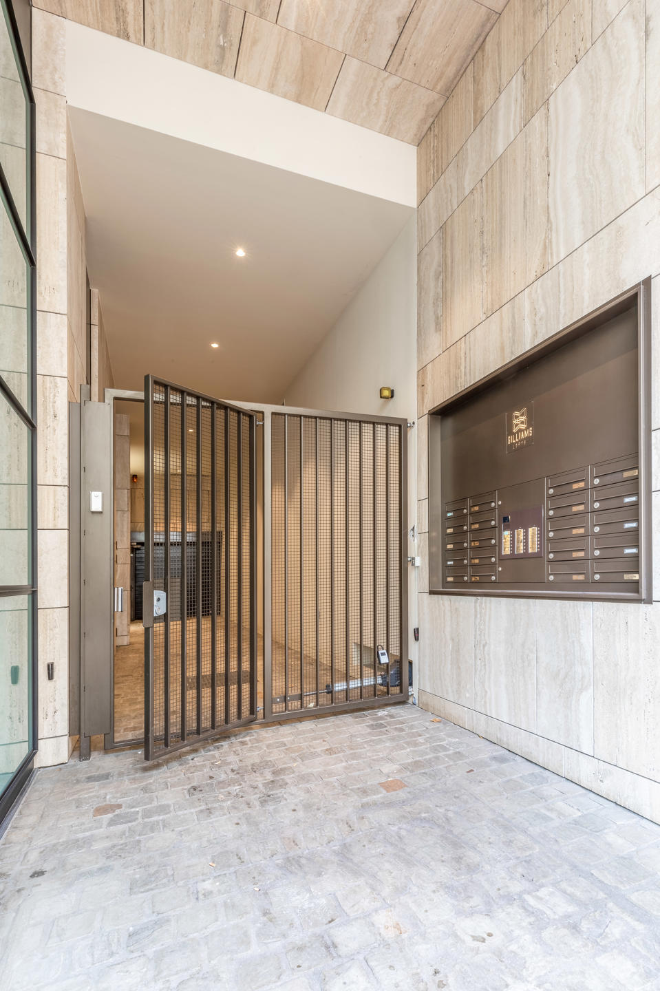 Exclusief gemeubeld loft-appartement TE HUUR op AAA+ locatie - foto 3