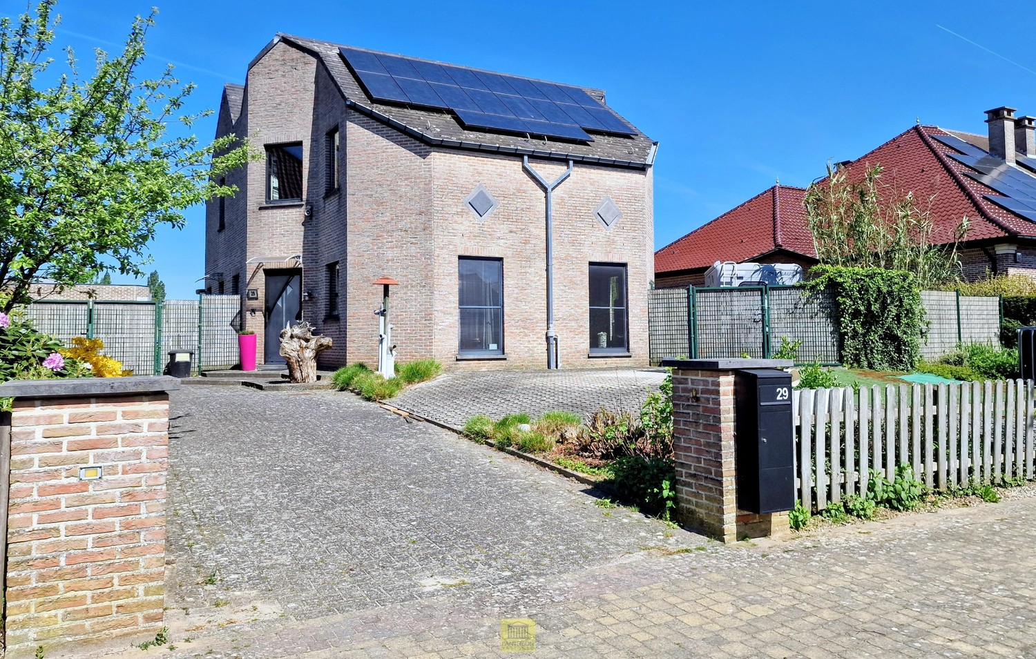 Instapklare open bebouwing met tal van extra’s en verrassend lage energiekosten - foto 1