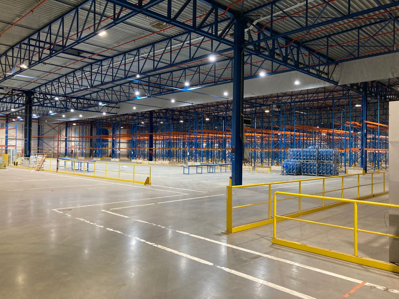 26.253 m² d'entrepôt logistique avec bureaux à proximité de l'autoroute E19 - photo 5