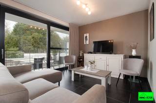 +++ Gentsestraat 116 b1, Ninove (Outer)+++Op de eerste verdieping van de stijlvolle residentie Iris bevindt zich dit moderne appartement met een...