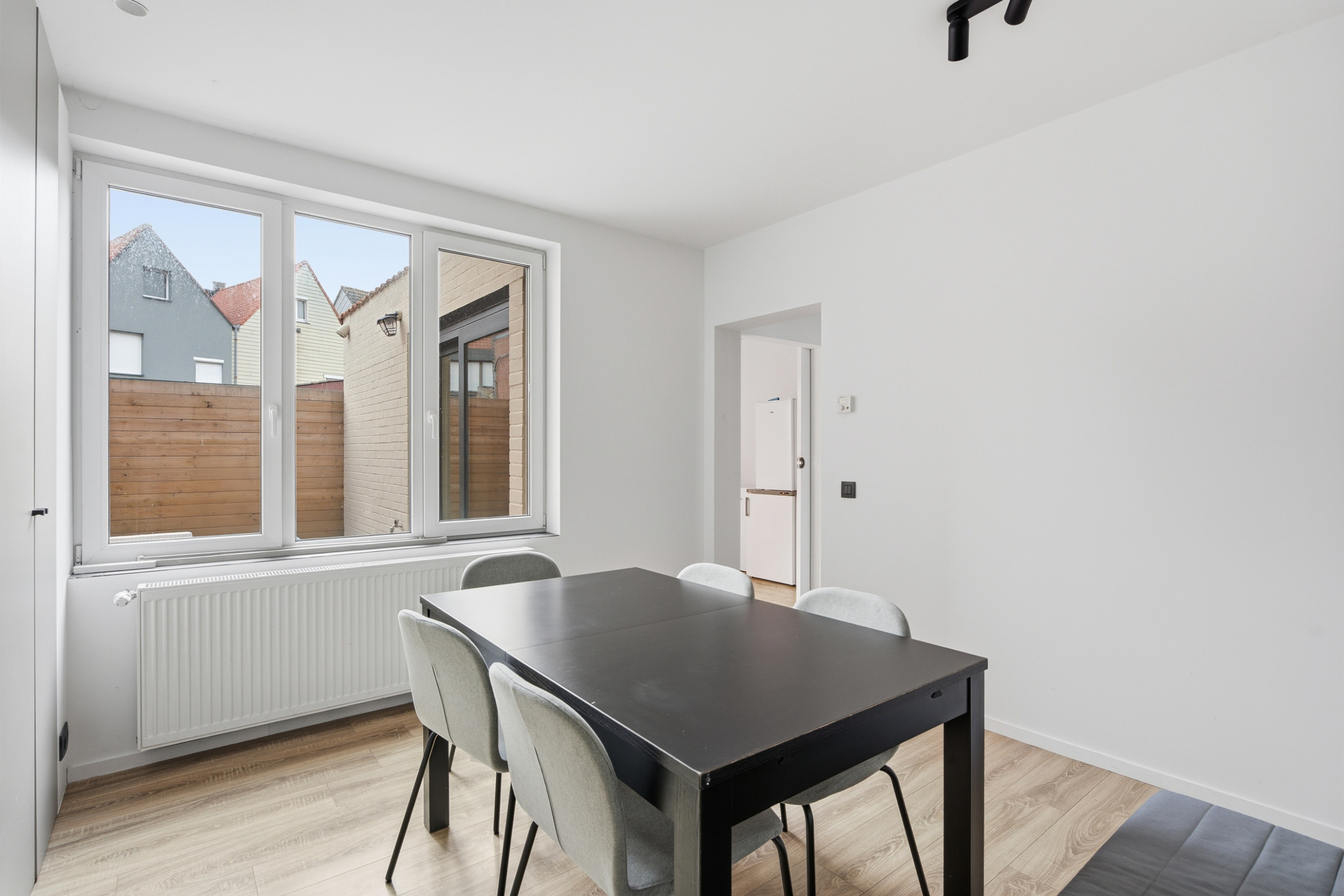 Vernieuwde woning met 5 slaapkamers te Zeebrugge - foto 5