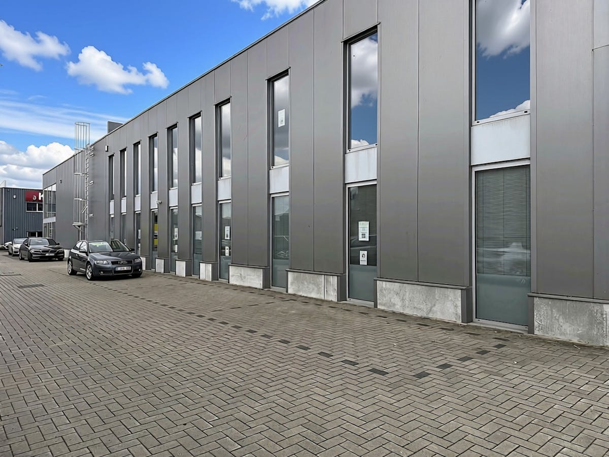 For sale: Office building (approx. 768 m²) in Sint-Gillis-Waas - photo 4