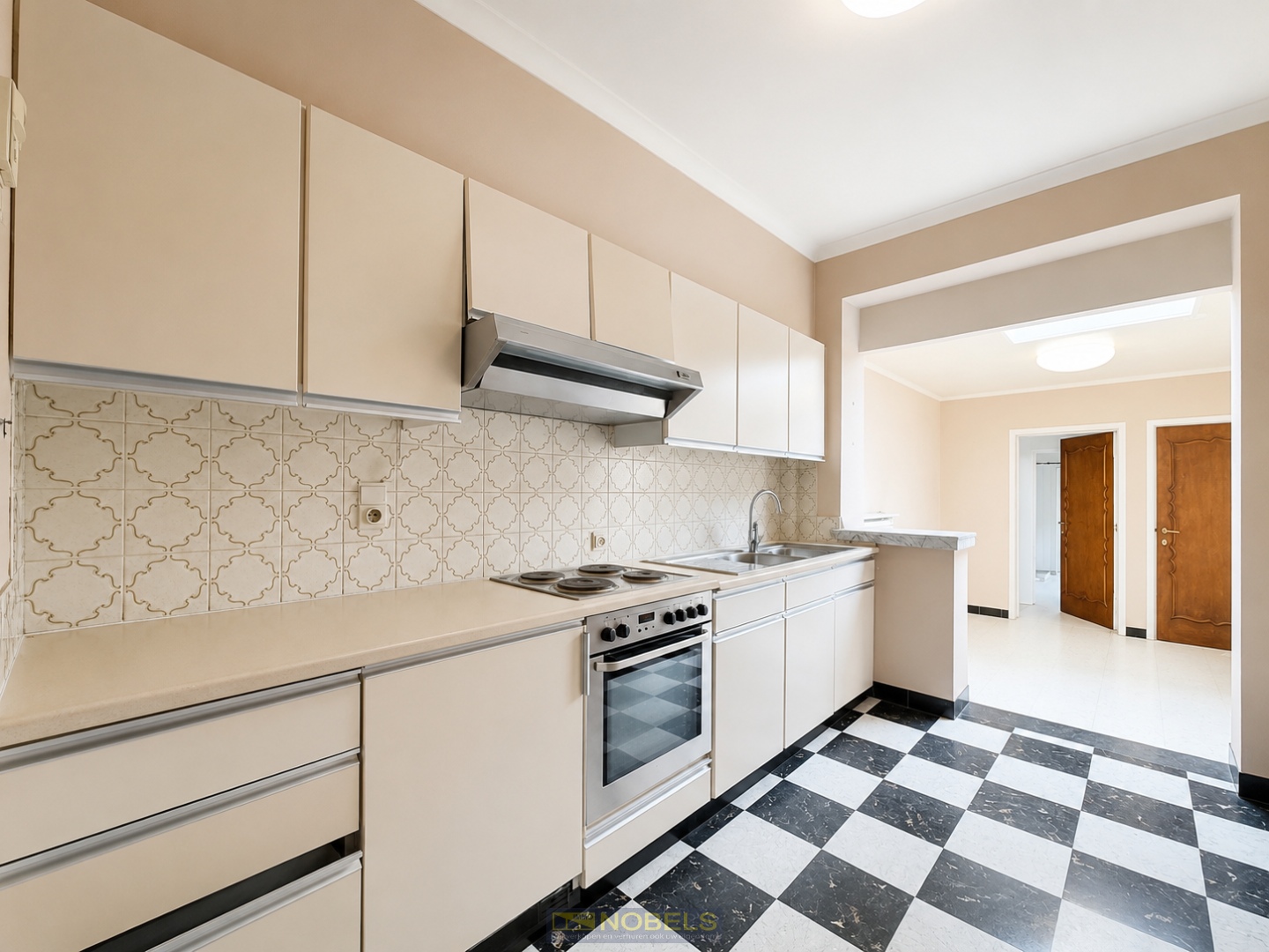 Te koop, verassend ruime halfopen bebouwing met garage (40m²) en tuin - foto 5