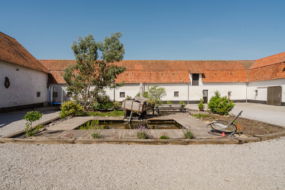 Karaktervolle hoeve met open zicht op de Kemmelberg en tal van mogelijkheden op 7.425 m² - foto 5