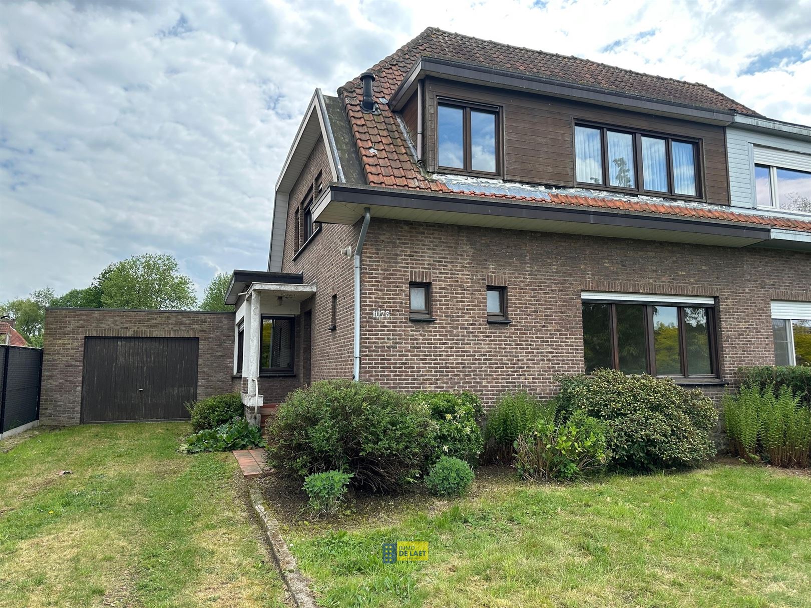 Te renoveren halfopen bebouwing op mooi perceel grond - foto 2