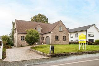 Voor een bezoek aan deze prachtige eigendom bel Saimen: 0470 79 24 20 of mail: saimen@cornelis-partners.beOntdek deze prachtige open bebouwing in een...