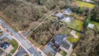 Welkom op de Hoogstraat "24" te 3665 As.Deze gunstig gelegen residentiële bouwgrond biedt u een uitstekende kans om uw droomwoning te realiseren.Het...