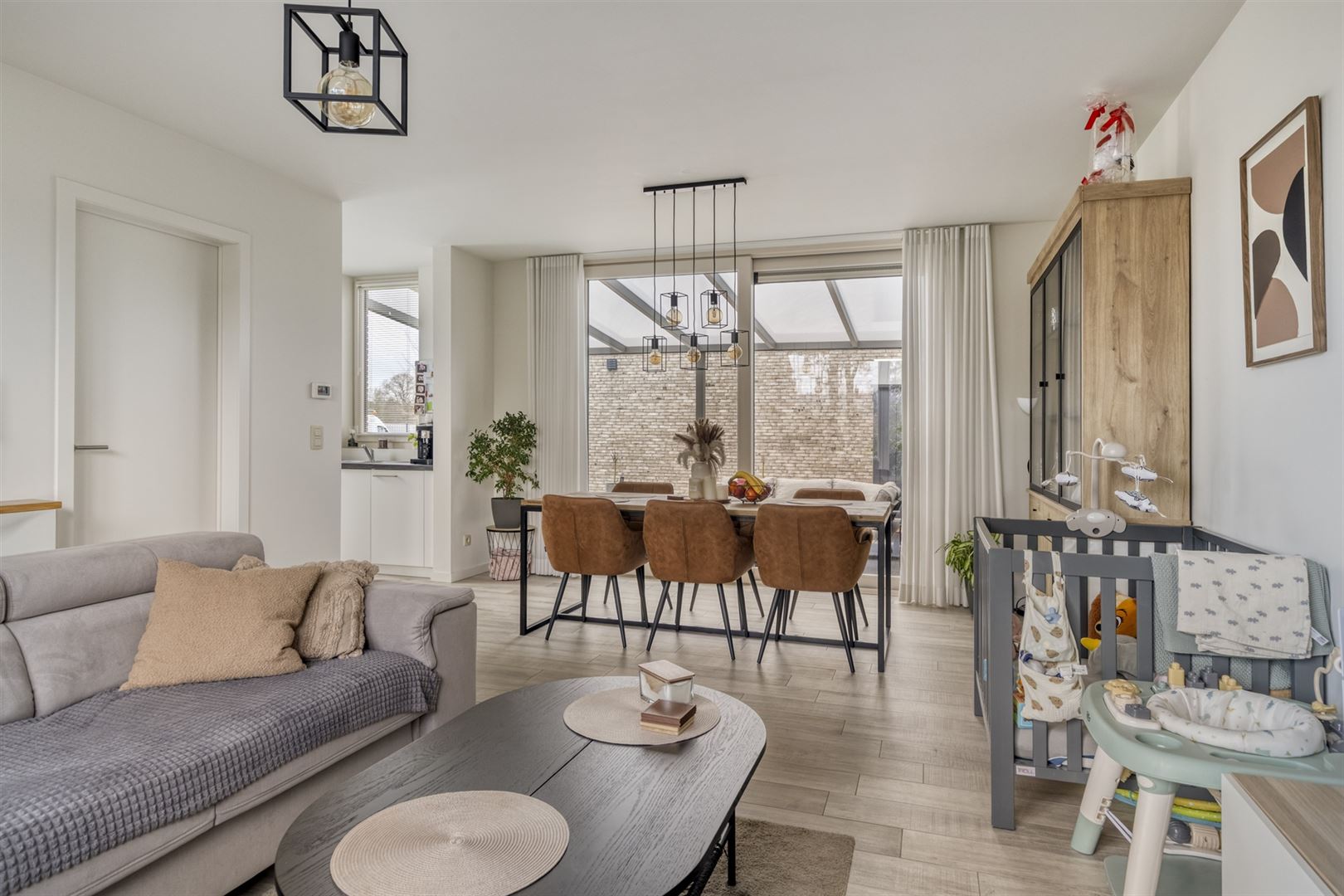 TE KOOP: Recente, lichtrijke woning met 3 slaapkamers te Tessenderlo! - foto 4