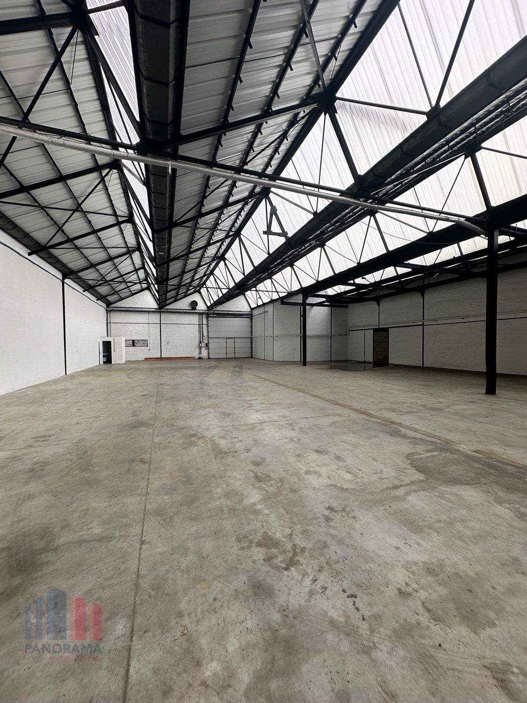 735 m² de ZONE D'EMPLOI INFLATABLE A VENDRE - photo 4