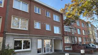 In this well-kept garage complex, off Guido Gezellelaan No. 95-97, 32 garage boxes are offered for sale.These are all currently rented.  These boxes...