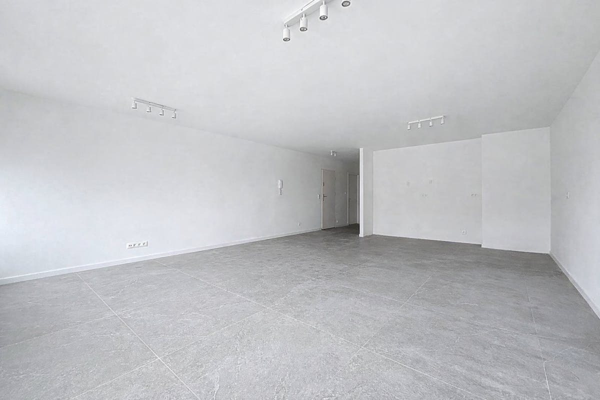 Vernieuwd appartement met 2 slaapkamers te huur in Borgerhout! - foto 4