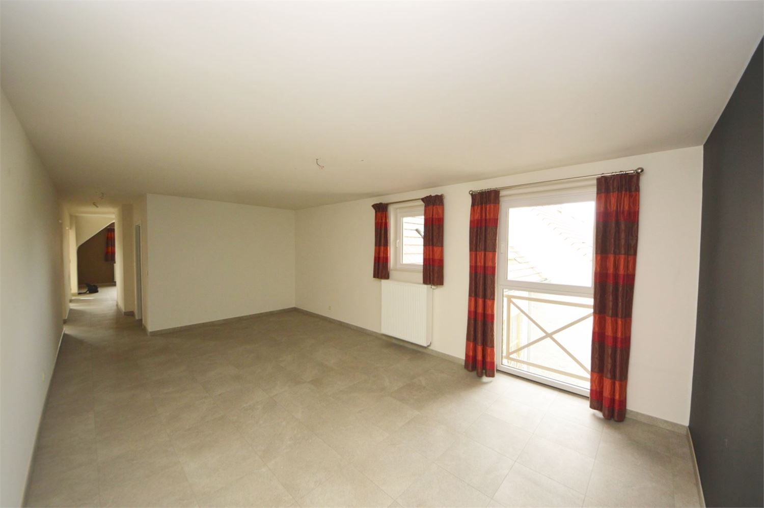 RUIM DUPLEX APP.135 m² MET TERRAS + VERPLICHT AAN TE KOPEN ONDERGRONDSE GARAGEBOX - foto 4