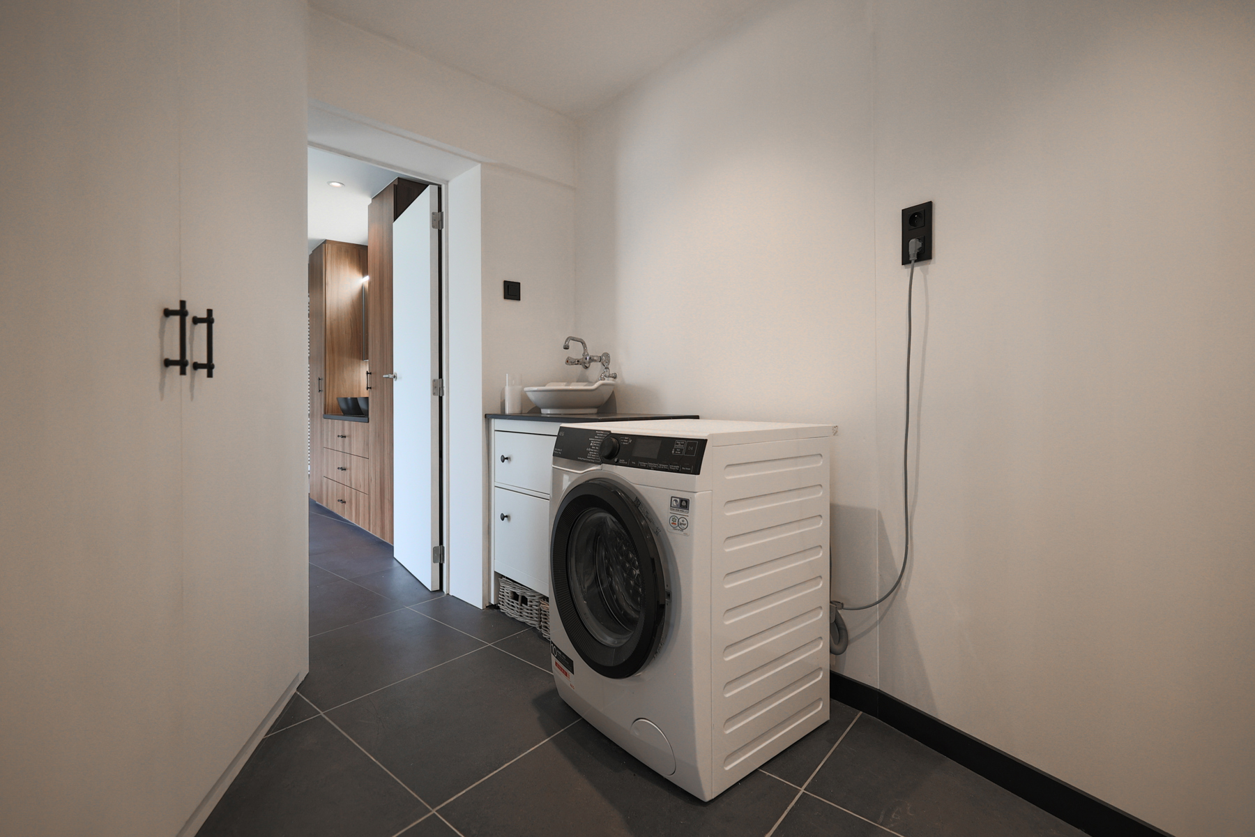 Instapklare halfopen bebouwing met gunstig EPC te Hove - foto 5