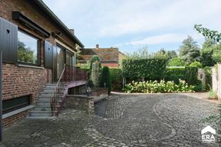 [[ DIT PAND NEEMT DEEL AAN DE ERA OPEN HUIZEN DAG OP 6/12 VAN 14:30 TOT 15:30 ]]Ben je op zoek naar een ruime woning met karakter én mogelijkheden?...