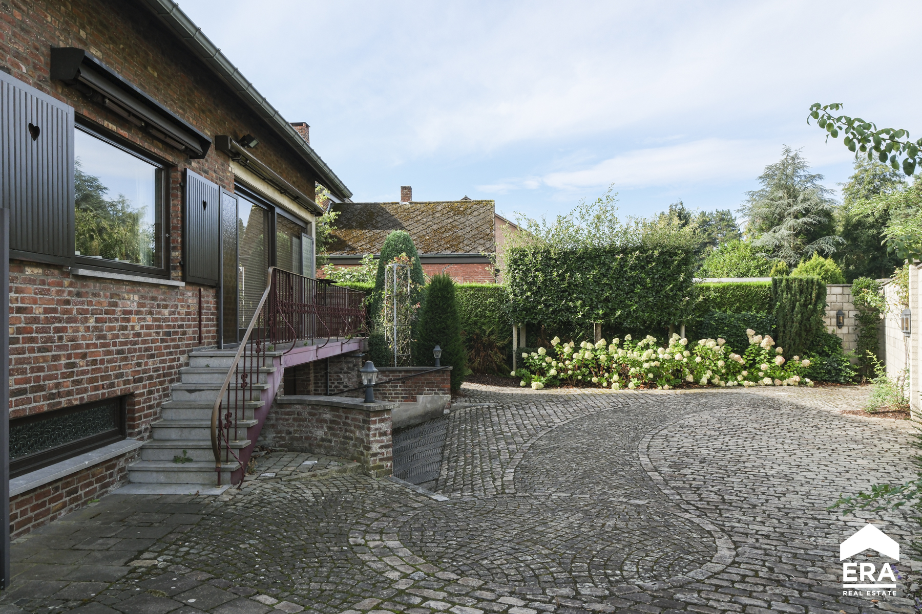 Karaktervolle woning met 4 slaapkamers te koop in Pelt - foto 3