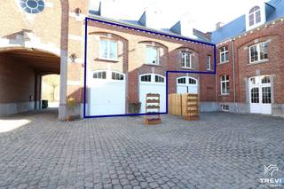 Composition :Rez-de-chaussée : terrasse couverte/hall d'entrée avec voussettes : 10 m² et local chaufferie : 15,5 m²1er étage : palier : 1 m²,...