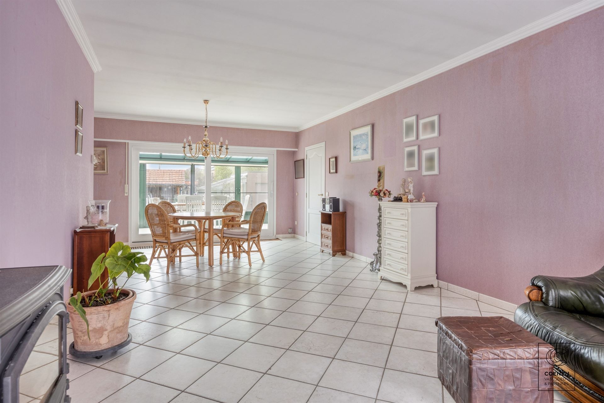 Charmante gezinswoning van 196 m², 3 slpks en 3 garages! - foto 3