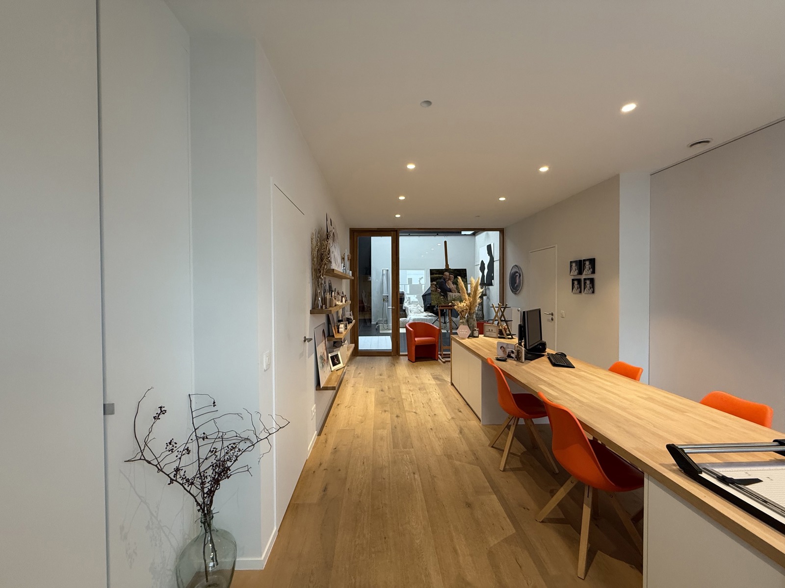 Perfect afgewerkt industriepand met kantoor en loods - foto 4
