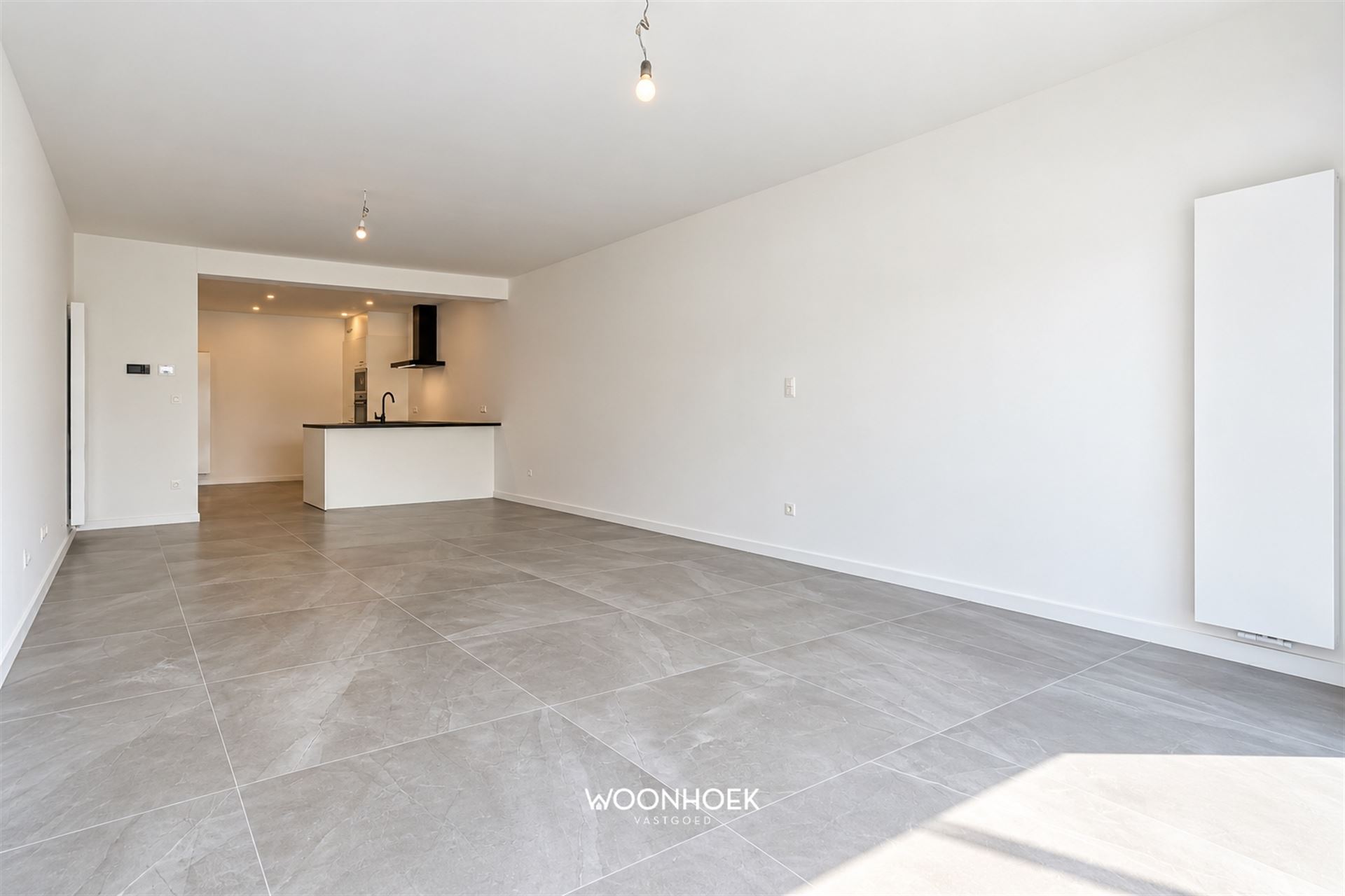 Stijlvolle instapklare 3-slpk woning met zonnige tuin - foto 5