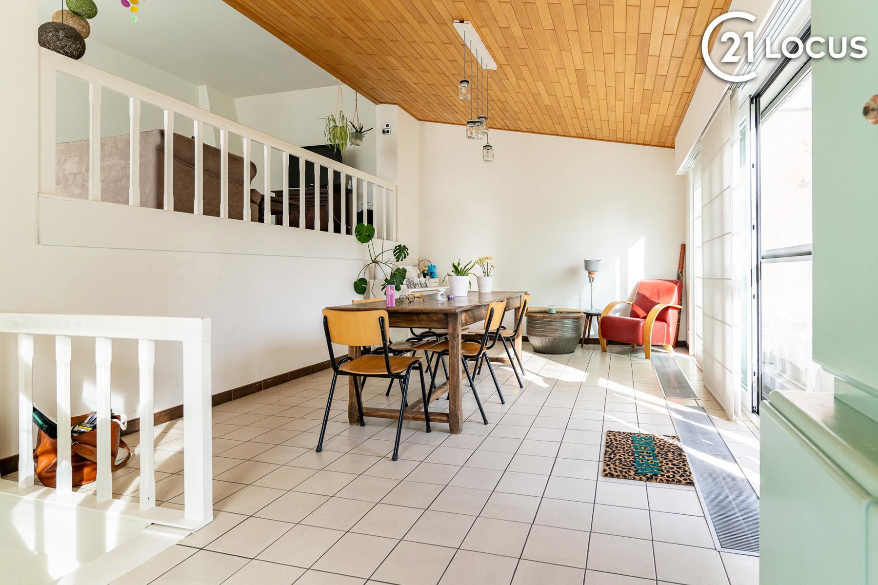 Ruime woning in rustige buurt te Zwijndrecht - 4 slaapkamers - foto 4