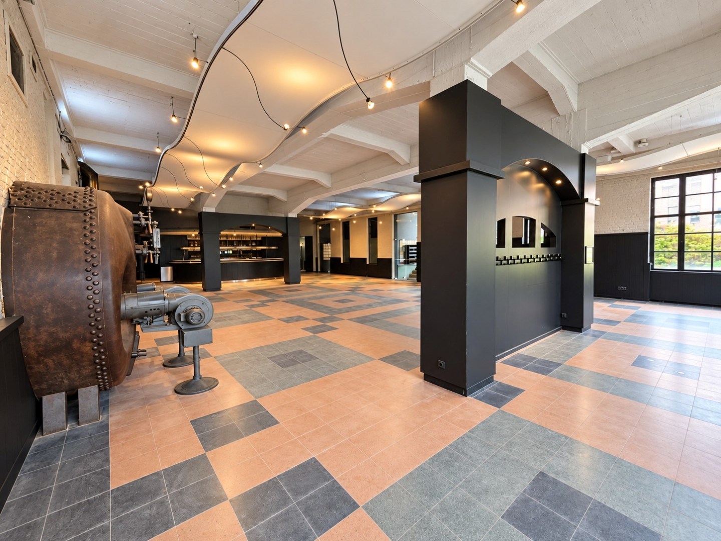 Commercial à louer à Courtrai - photo 4