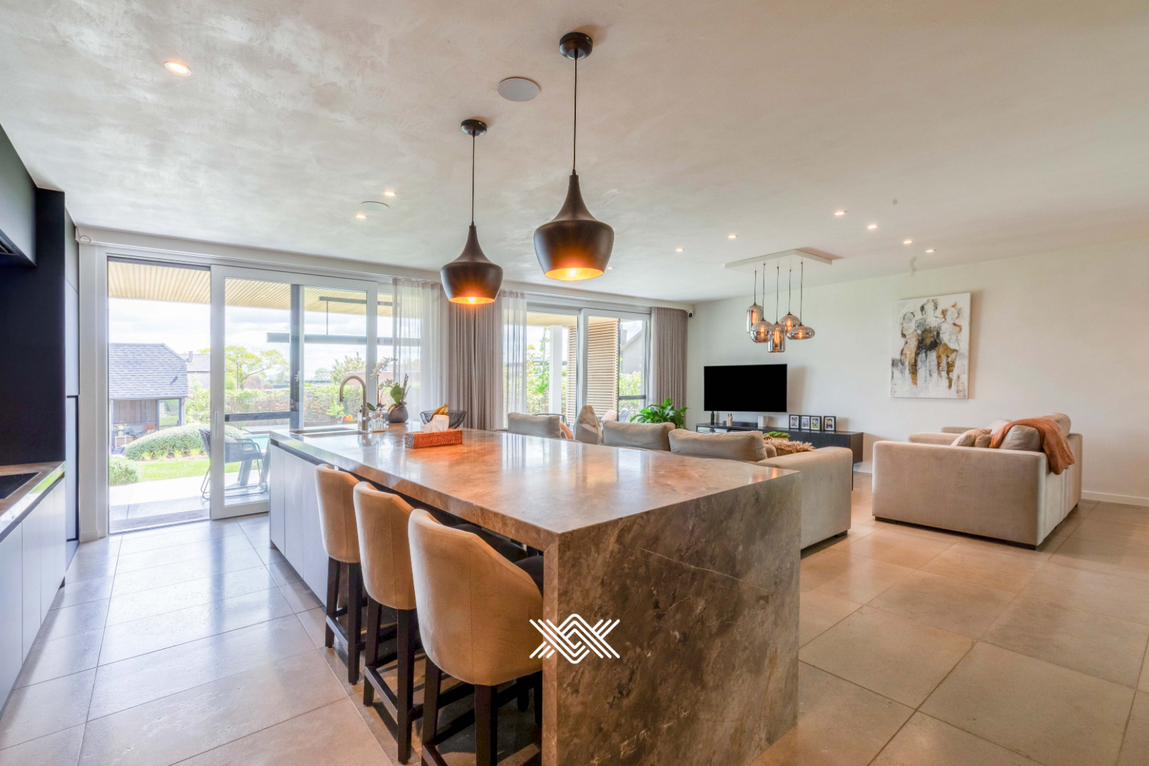 Stijlvol gerenoveerde villa met zwembad en poolhouse - foto 4