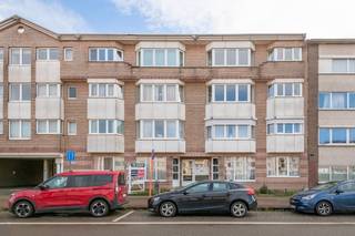 Zeer centraal gelegen appartement aan de Antwerpsestraat, nabij het kruispunt met de 's Herenbaan.  Het bevindt zich op wandelafstand van...