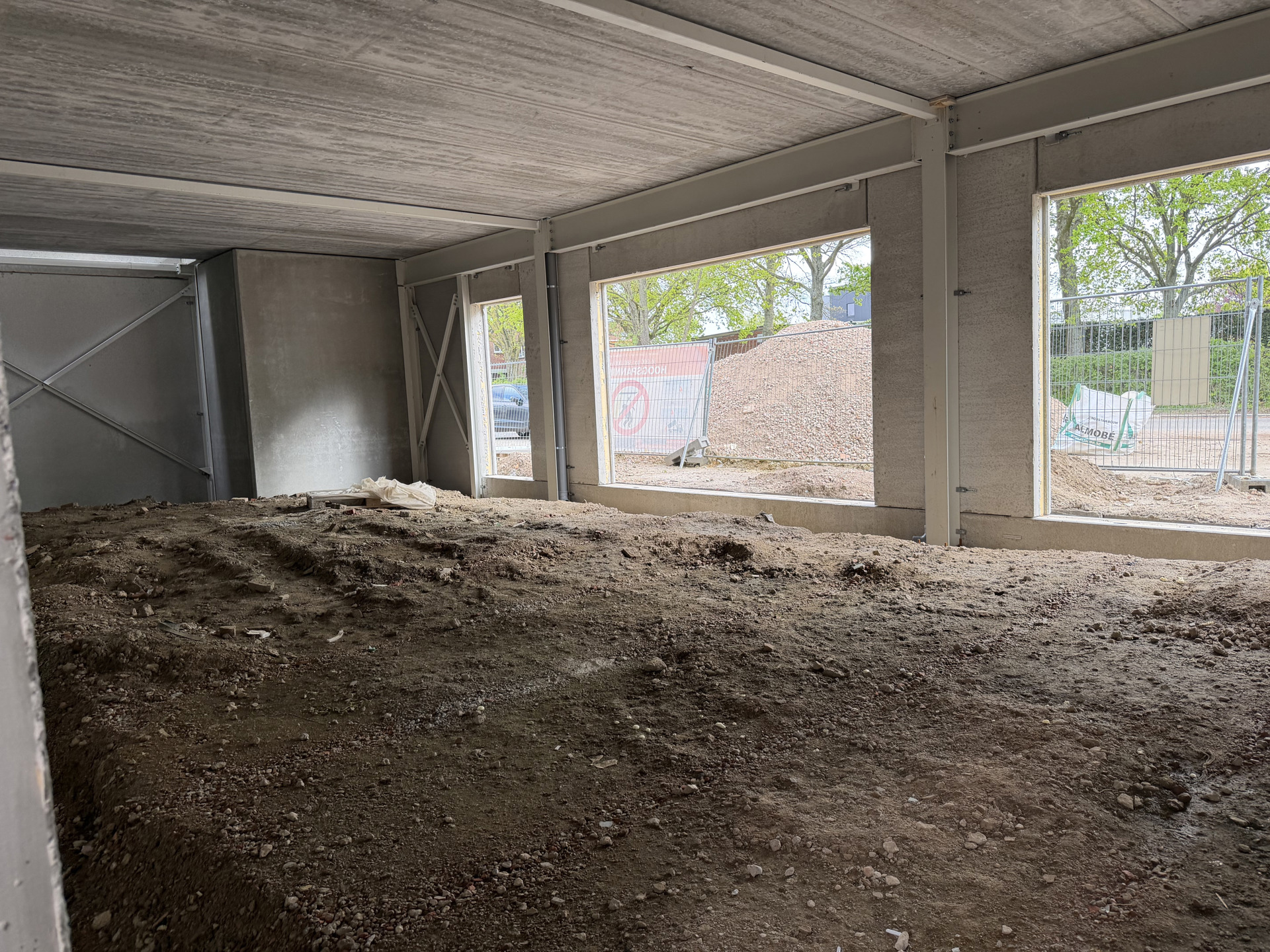 Wommelgem: magazijn 720m² met kantoren 225m² - foto 4