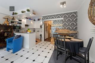 INSTAPKLAAR APPARTEMENT MET 2 SLAAPKAMERS IN HARTJE NIEUWPOORT-BADIn de winkelstraat van Nieuwpoort-Bad, in een zeer verzorgde residentie, bevindt...