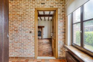 SOLIDE EN RUIME LAAGBOUWVILLA 280M² MET 3 SLAAPKAMERS, VOLLEDIGE ONDERKELDERING, GARAGE EN TUIN MET GROOT TERRASunieke, autoluwe en kindvriendelijke...