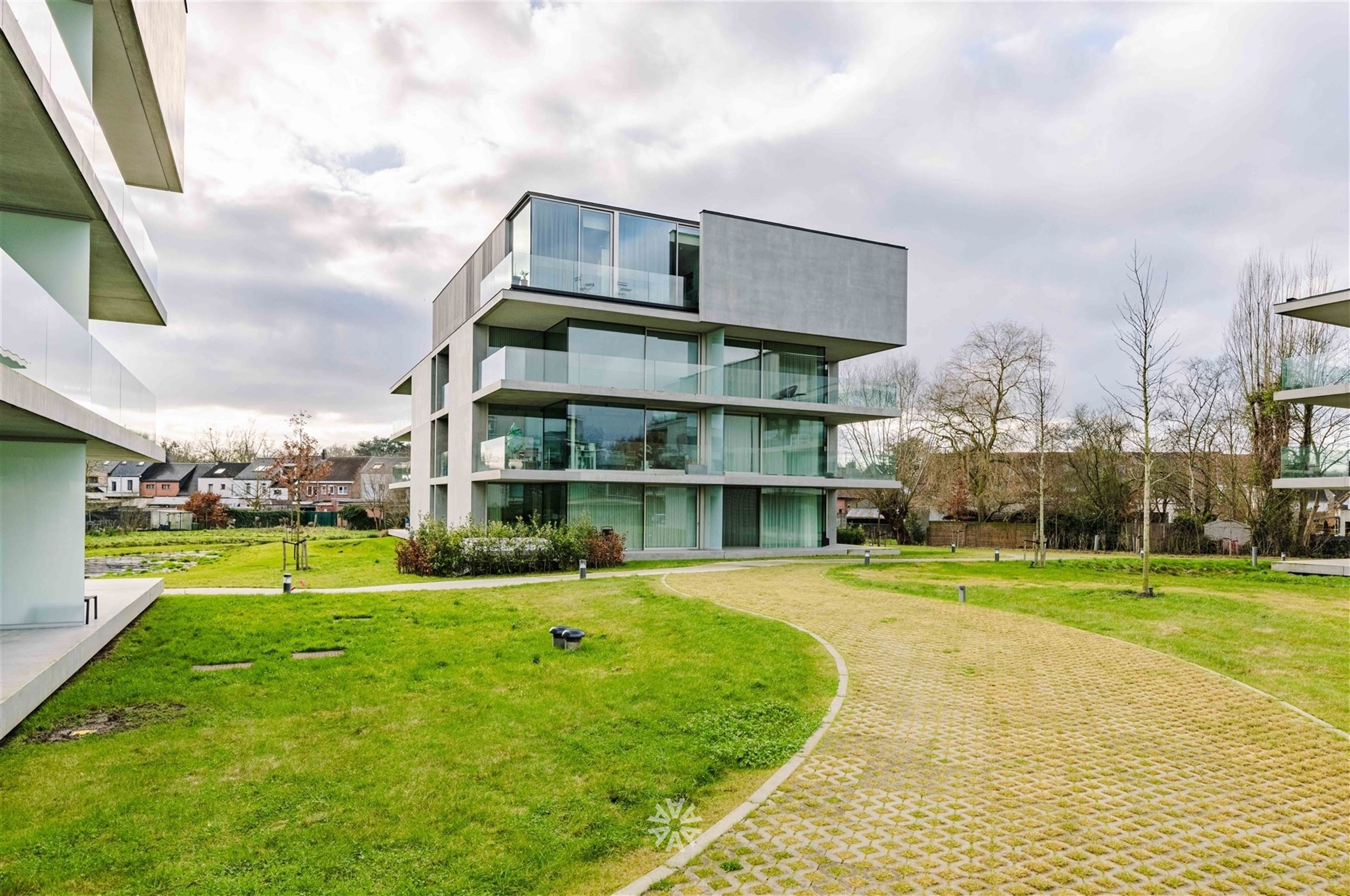 Apartment for rent in Zwijnaarde with 1 bedroom - photo 2