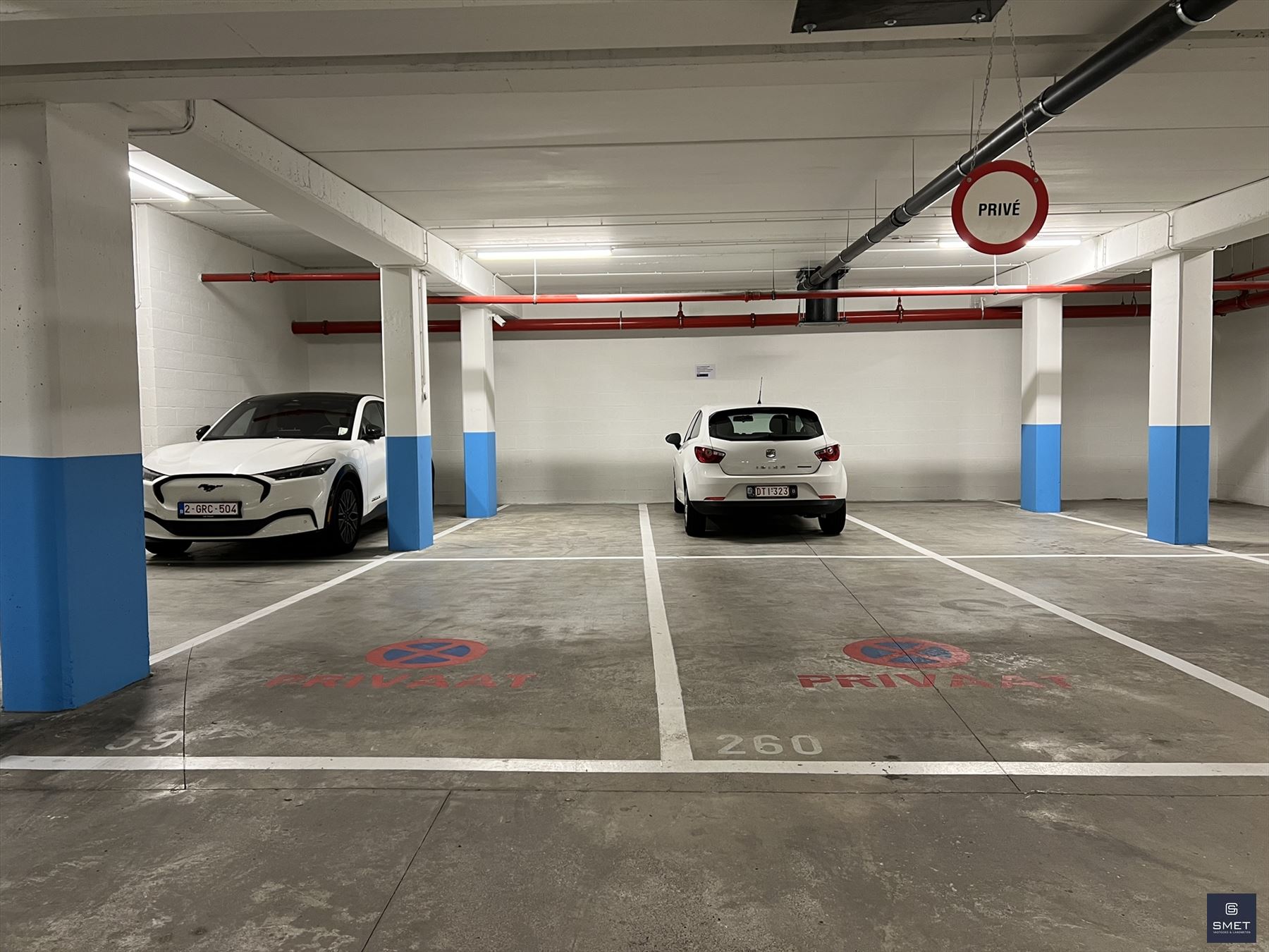 Dubbele Overdekte  Autostaanplaats  - foto 2