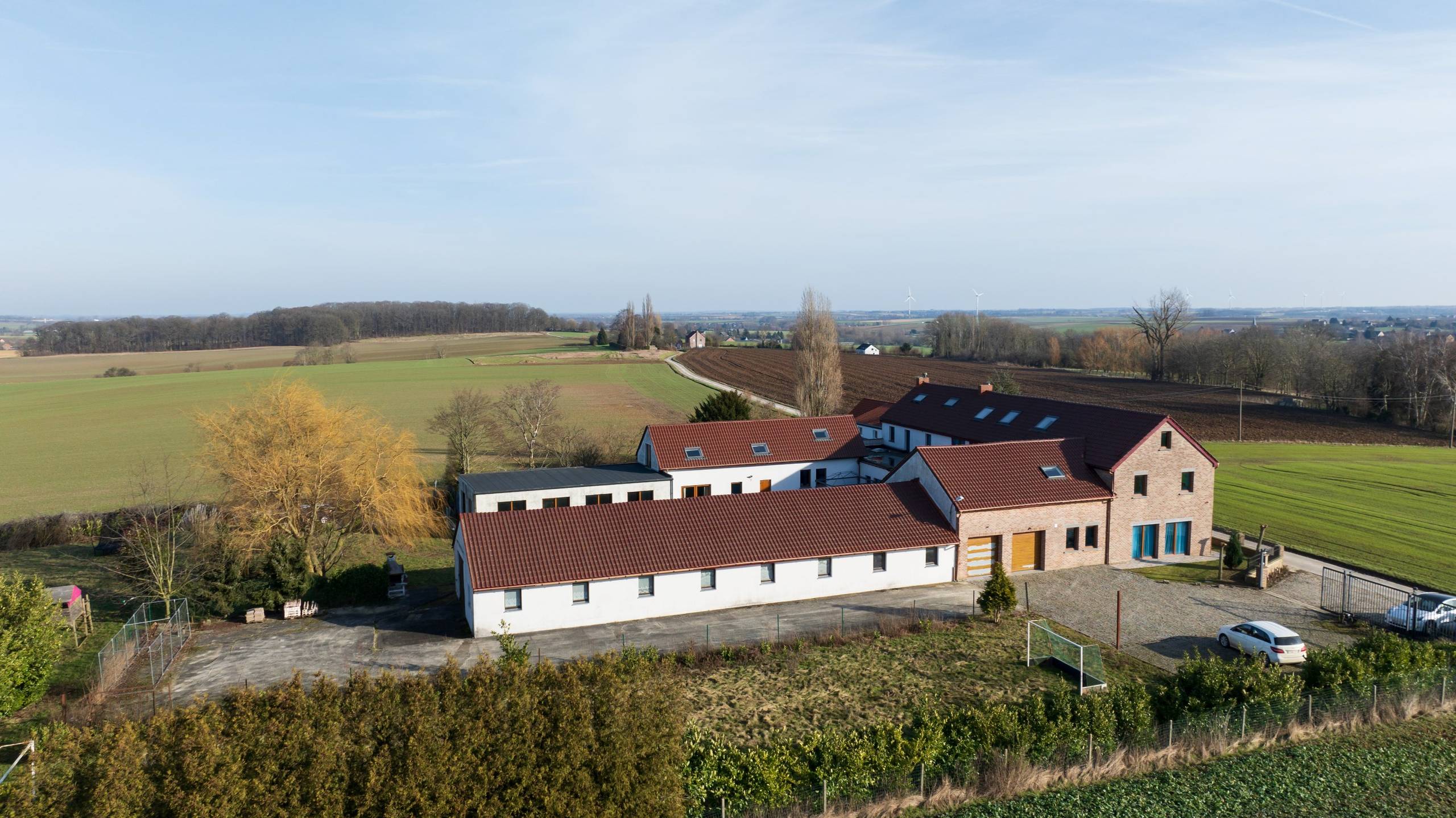 Rustig gelegen gerenoveerd landgoed op een domein van 7180m² - foto 5