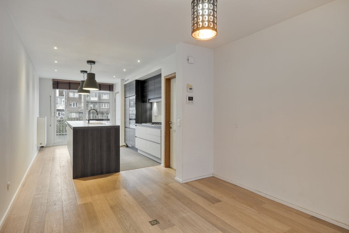 Ruim instapklaar huis in Deurne met garage! - foto 3