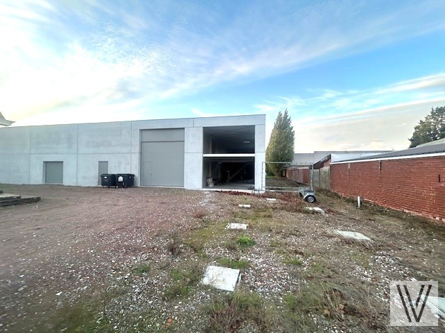 Nieuwbouw loods (500 m², 23 op 21), hoge inrijpoort, geÎsoleerd, drijfkracht, verwarmd - foto 4